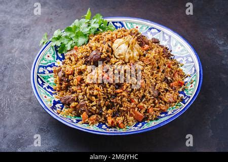  Plov! Một món ăn thơm ngon và hấp dẫn của ẩm thực Fergana!